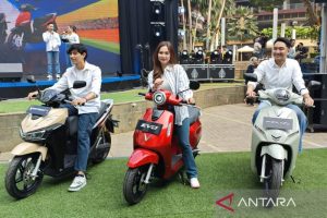 Apakah motor listrik boleh dicas semalaman? Ini penjelasan dan tips agar baterai awet