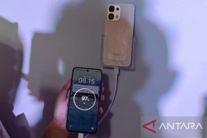Bolehkah cas ponsel semalaman? Ini risiko dan cara amannya