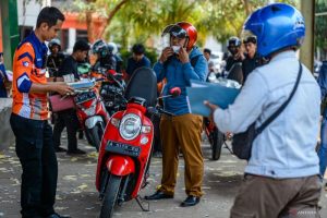 Cek fisik STNK 5 tahunan bayar? Ini biaya dan ketentuannya