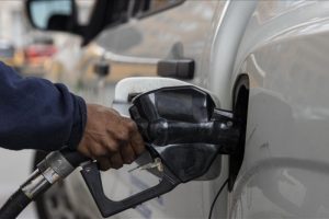 Harga minyak dunia naik, apa dampaknya bagi Indonesia