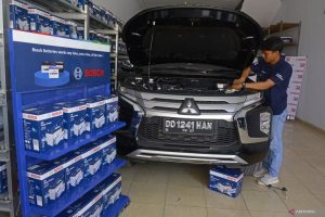 Simak! Ini dia cara mengetahui aki mobil mulai lemah